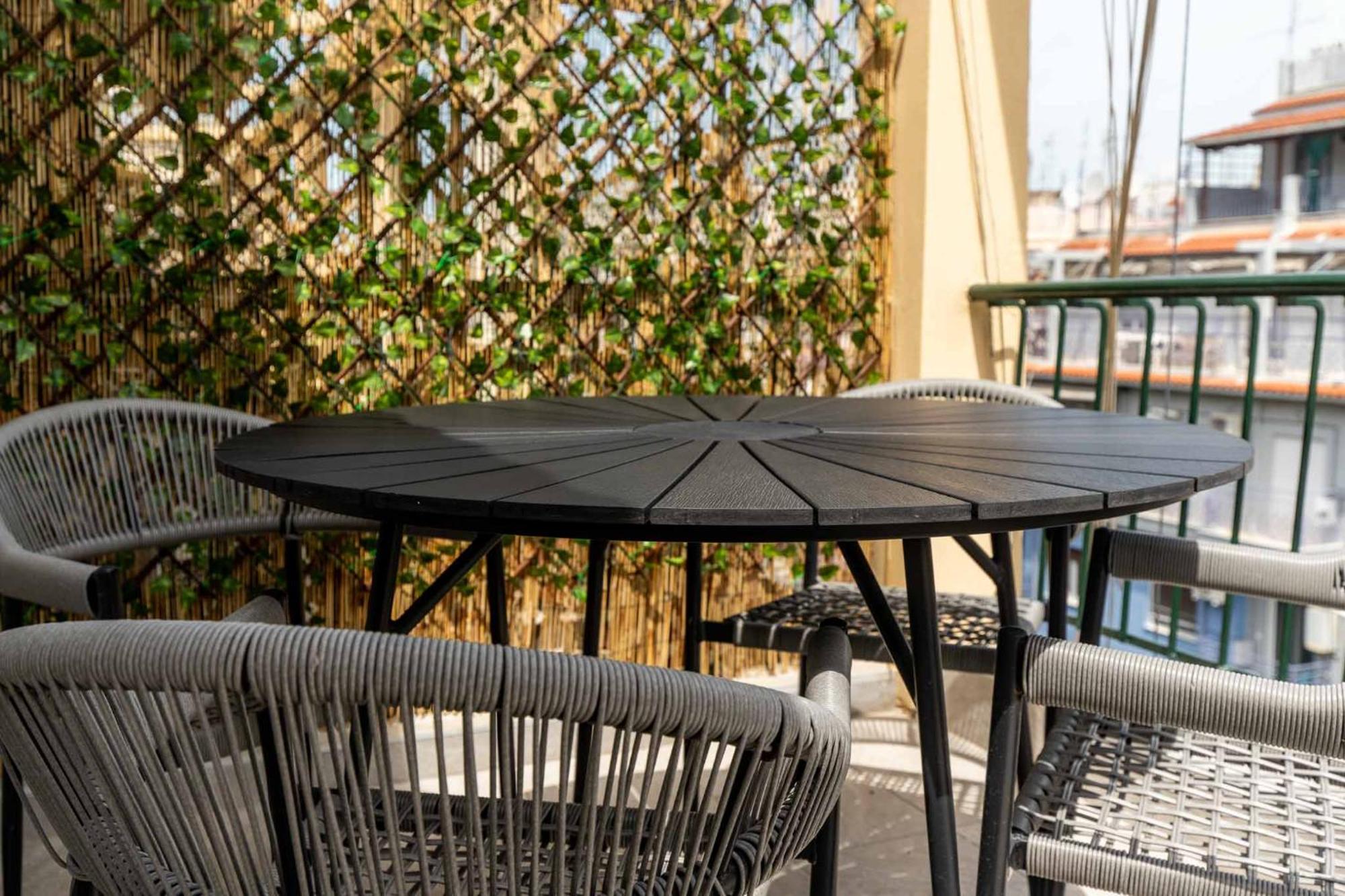 Urban Jungle Lägenhet Thessaloníki Exteriör bild